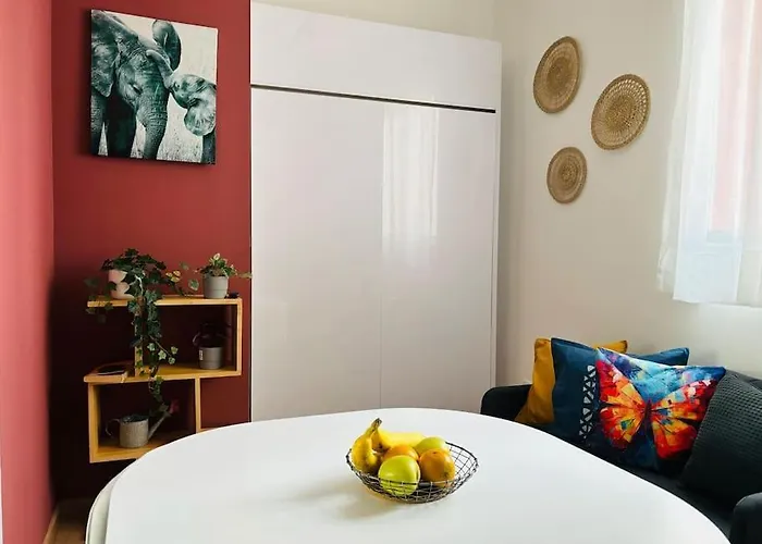 Luxury New Cozy 2 Bed In The Heart Of Roma Apartment *