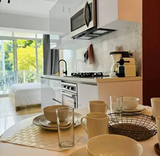 Luxury New Cozy 2 Bed In The Heart Of Roma Apartment